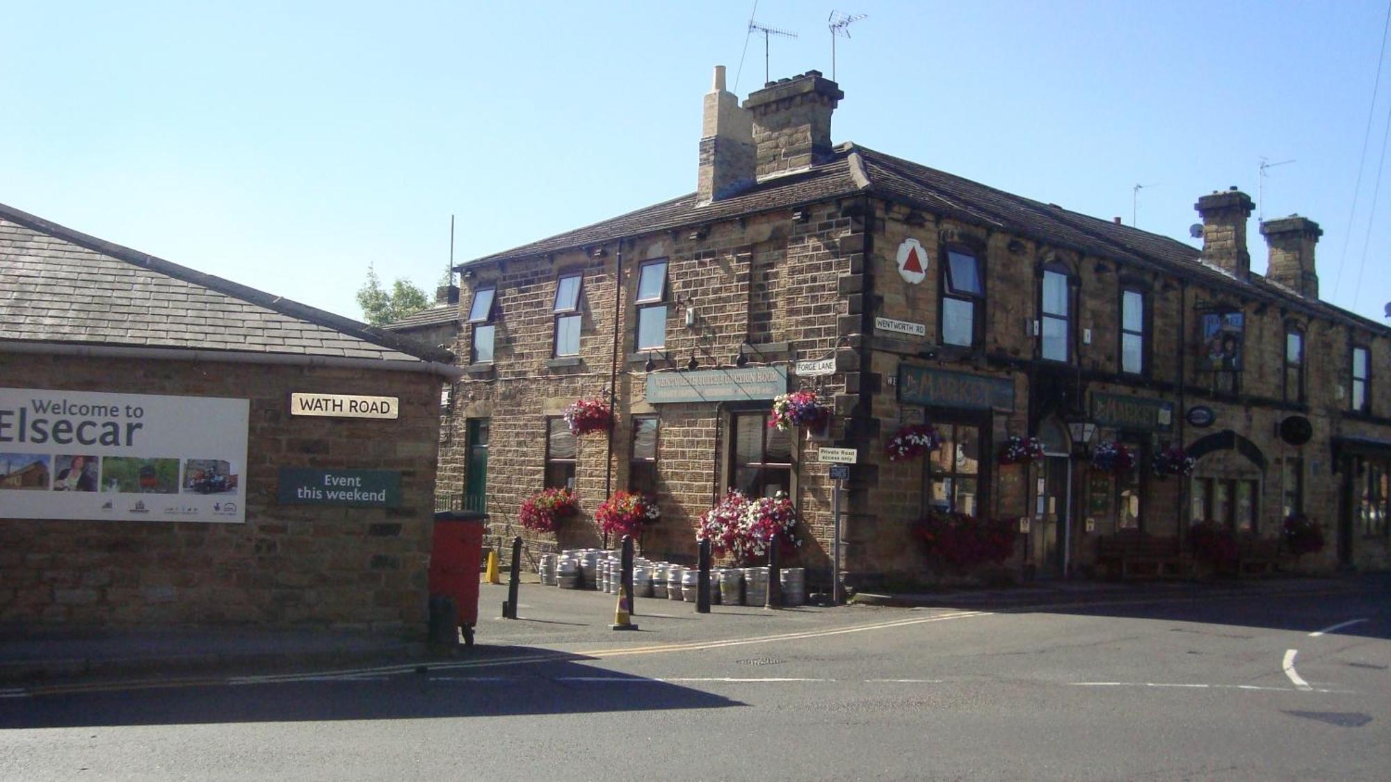 Market Elsecar Экстерьер фото